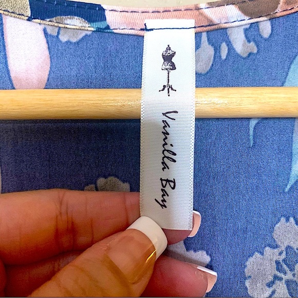 Vanilla Bay Floral Bodycon Maxi Dress EUC Size M - Picture 5 of 8